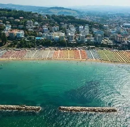 Romms Fronte Mare Mima Gasthof *